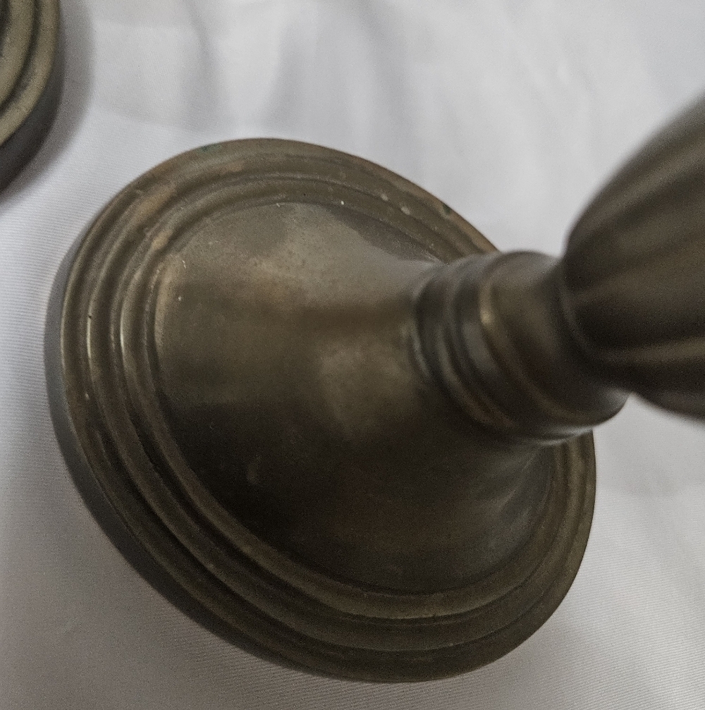 Vintage Set Of 2 Brass Candle Holders Elegant Antique Weighted Base India - Picture 6 of 9